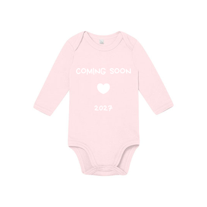 Babybody "Coming Soon 2027" långärmad 0-3 månader