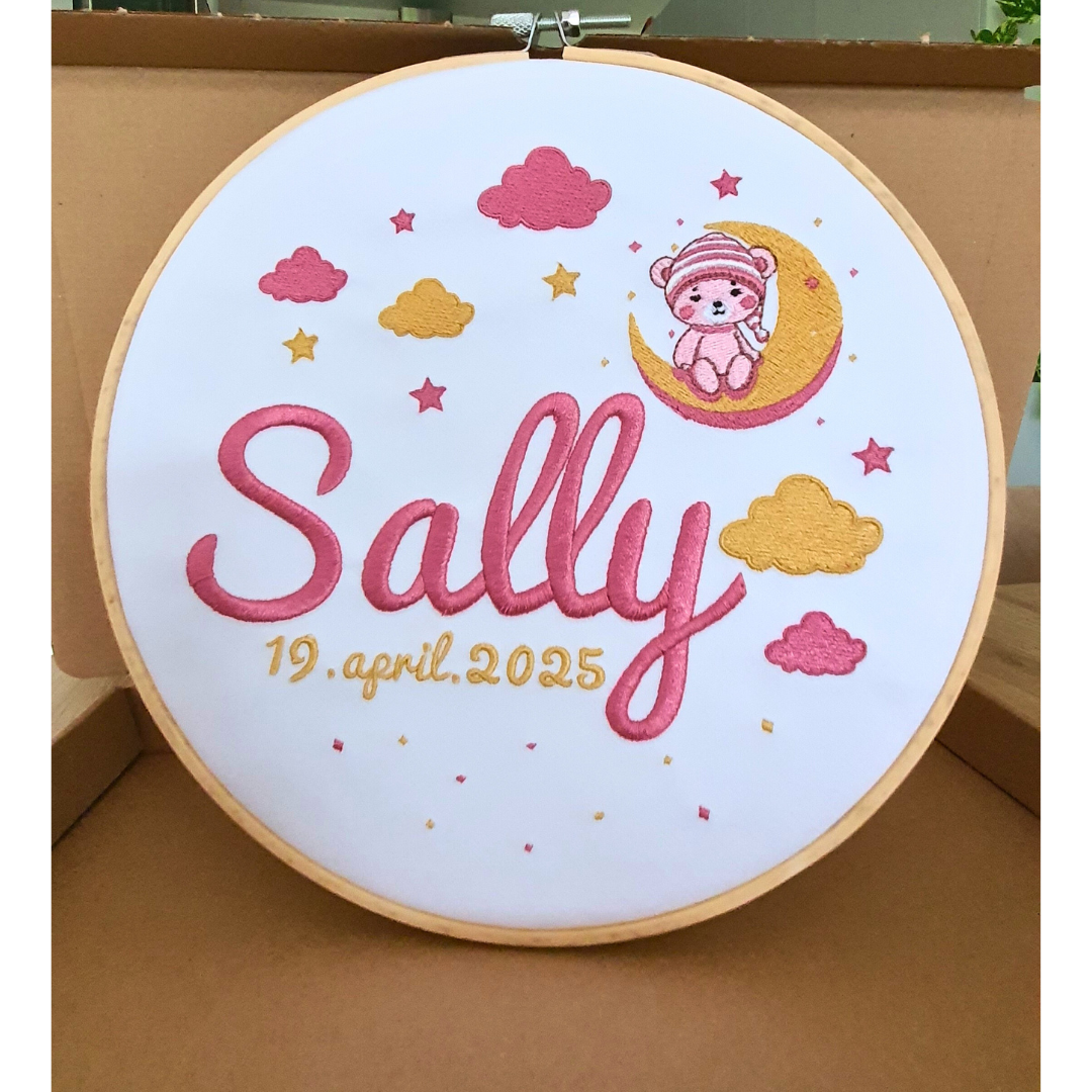 Personlig Broderad Födelsetavla Rosa