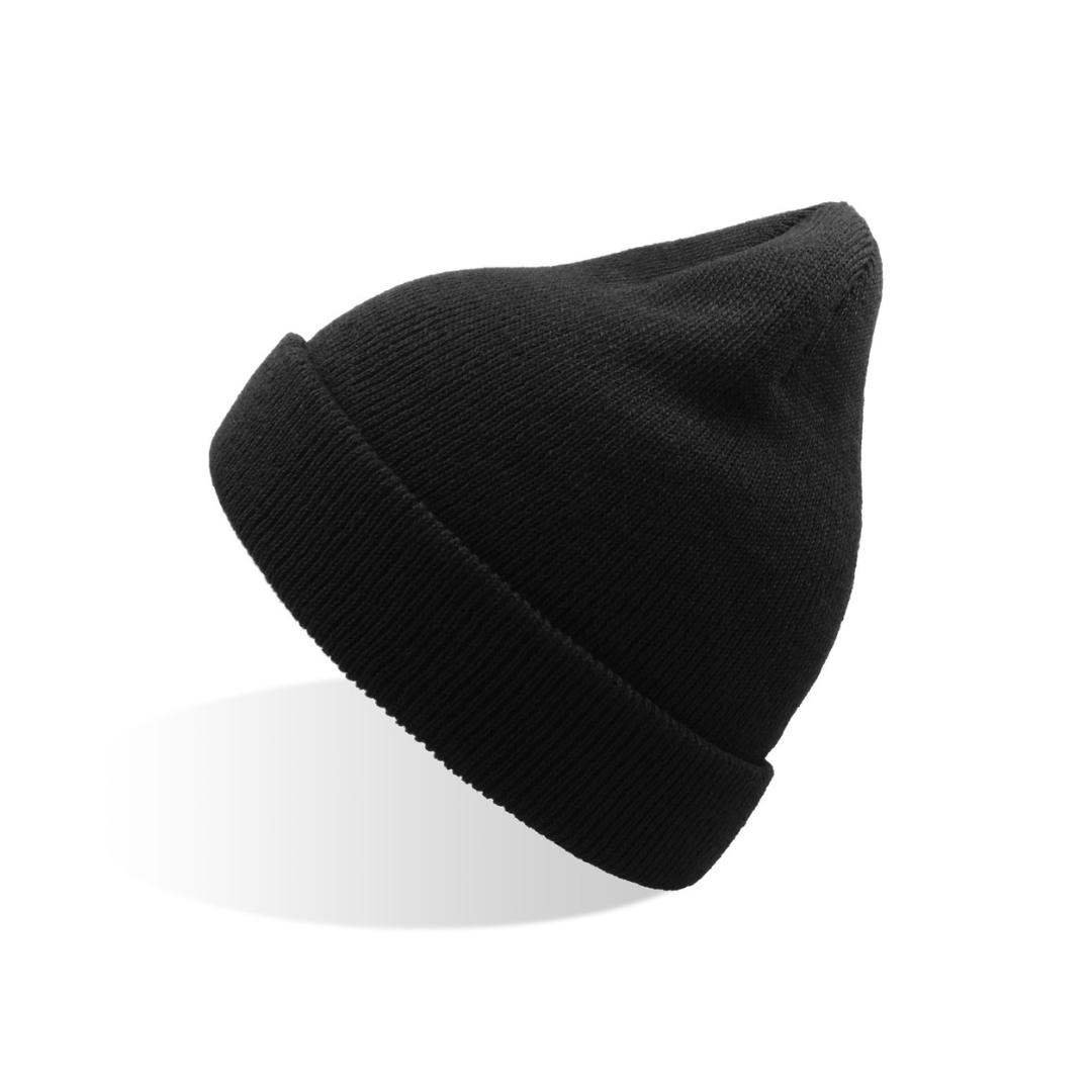 Personlig barnmössa med broderat namn