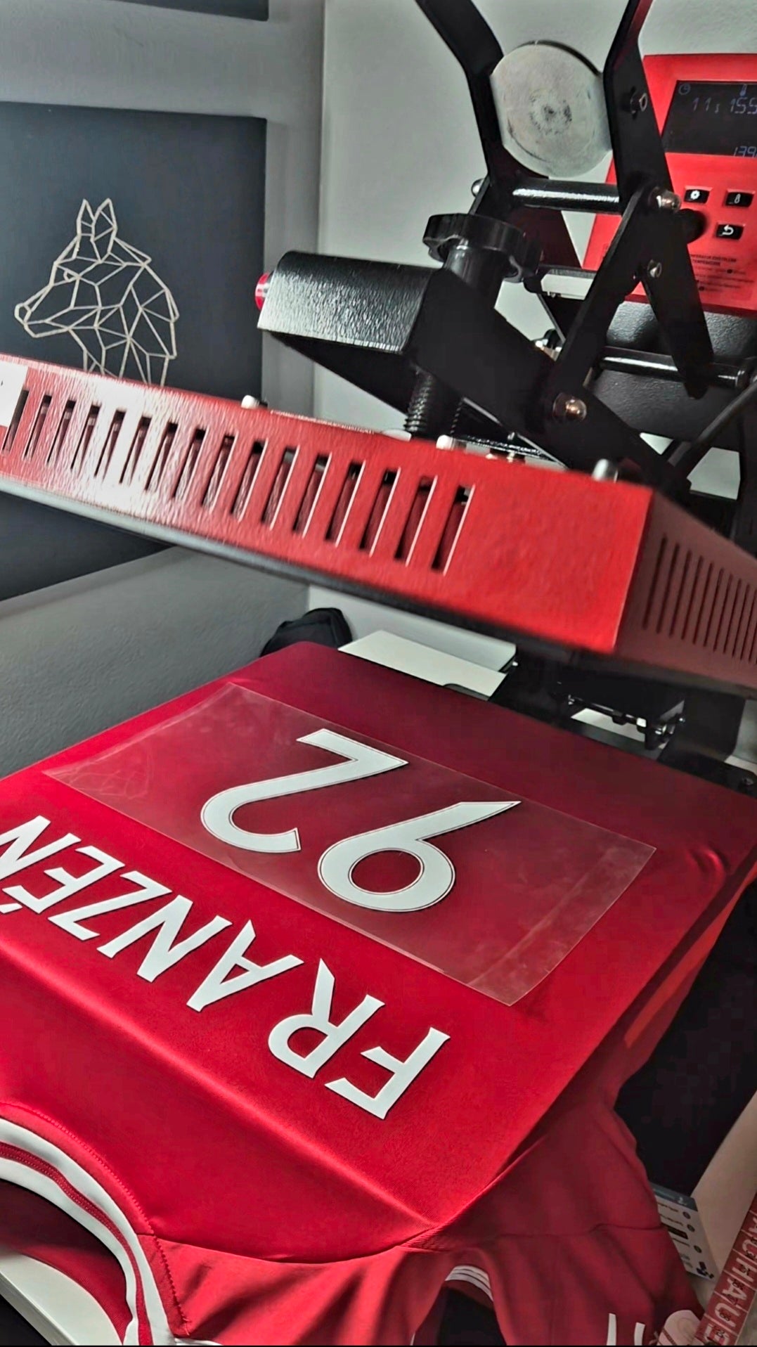 tryck på kläder för företag i sverige